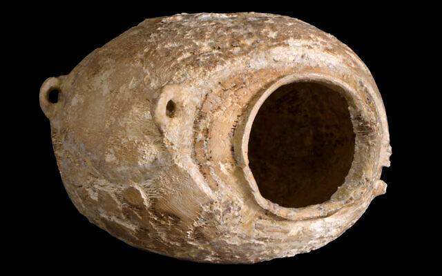 Un récipient en ivoire ancien de plus de 6 000 ans, sans doute originaire d’Égypte, découvert près de Beer Sheva