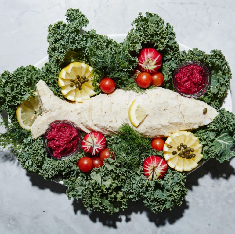 Vers un Gefilte Fish encore meilleur : Les carpes résistantes aux maladies ouvrent de nouvelles voies pour la tradition de Pessah